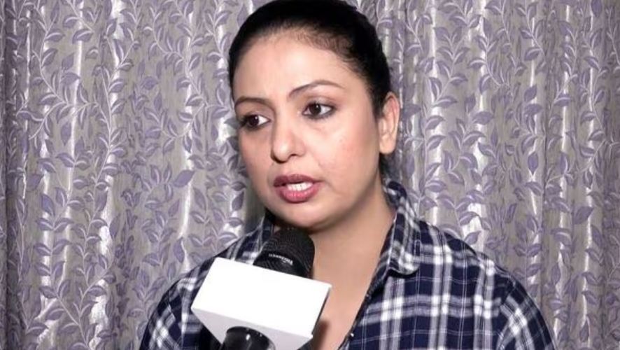 হাসিন জাহানের বিরুদ্ধে খুনের চেষ্টার অভিযোগ! আবারও বিতর্কের কেন্দ্রে মহম্মদ সামির বিবাহবিচ্ছিন্না স্ত্রী হাসিন