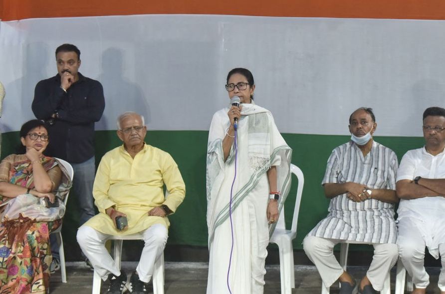 রাত পোহালেই ২১ জুলাই ধর্মতলায় তৃণমূলের মহাসমাবেশ! জনজীবন স্বাভাবিক রাখতে আদালতের দেওয়া শর্ত পালনে মরিয়া প্রশাসন?