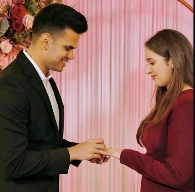 শচীন পুত্র অর্জুন বিয়ে করছেন বয়সে বড় সানিয়া চন্দোককে! বাবা শচীন তেন্ডুলকরের থেক স্ত্রী অঞ্জলিও ছিলেন বয়সে বড়