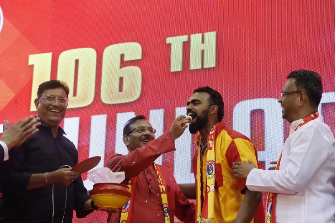 ইস্টবেঙ্গল ক্লাব বাকিদের থেকে আলাদা, সম্মান দিতে জানে : ক্রীড়ামন্ত্রী, সৌরভের আগ্রাসনের প্রশংসায় পঞ্চমুখ হকি কিংবদন্তি ‘ভারত গৌরব’ শ্রীজেশ