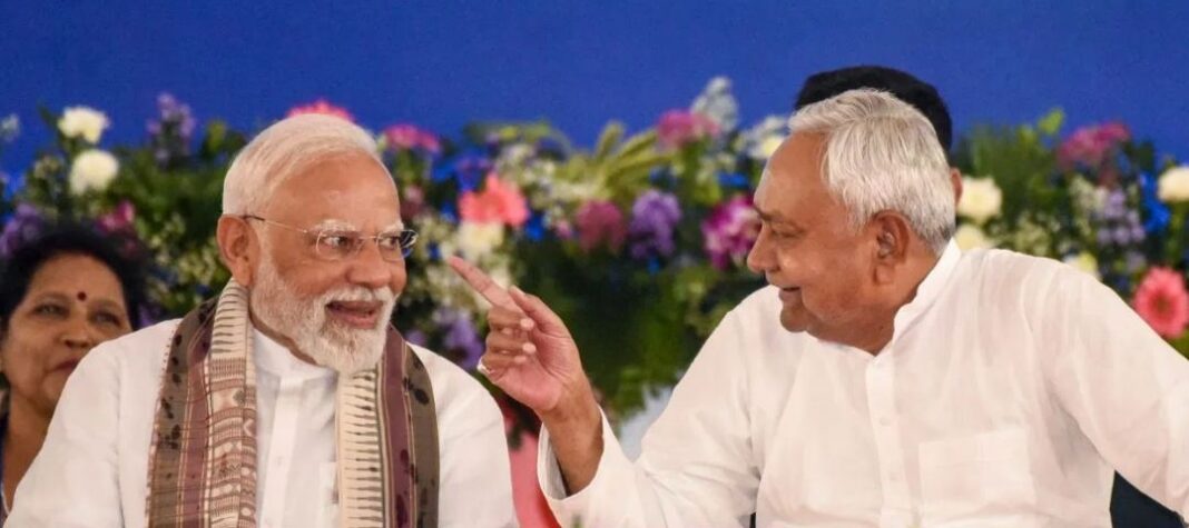 একটানা বিহারের মুখ্যমন্ত্রীর কুর্সিতে নীতীশ! স্বরাষ্ট্র দফতর হাতছাড়া, বিহারের মন্ত্রিসভায় কে কোন দায়িত্বে?