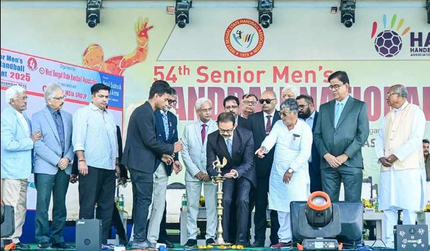 চুঁচুড়ায় পুরুষদের জাতীয় হ্যান্ডবল প্রতিযোগিতা ২০২৫!