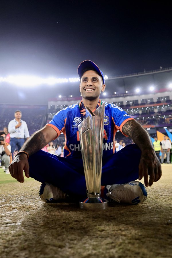 বিশ্বজয় করে নজর অলিম্পিক পদকে! বুমরাহকে ‘জাতীয় সম্পদ’ বললেন সূর্যকুমার