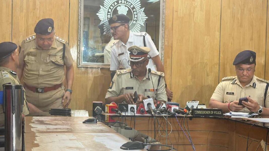 যে কোনও সমস্যায় পুলিশকে ফোন করার পরামর্শ! শান্তি বজায় রাখতে হবে, কেউ গুজবে কান দেবেন না