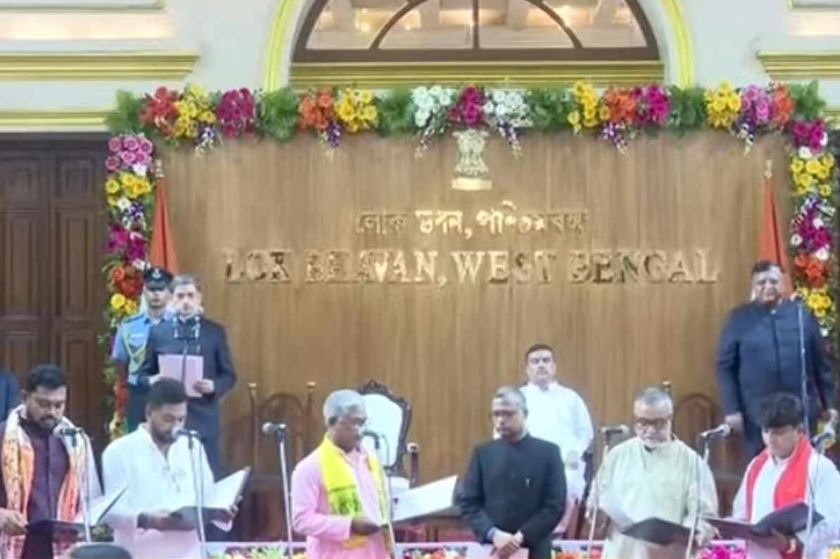 ৫ থেকে ৪০! শপথ নিলেন ৩৫ জন! লোকভবনে শপথগ্রহণ শুভেন্দু সরকারের পূর্ণাঙ্গ মন্ত্রিসভার