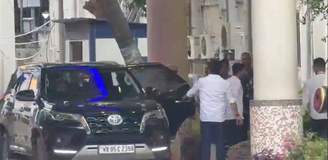 ‘সেবাশ্রয়’-এর নামেও দুর্নীতি? ধুঁকছে ‘ডায়মন্ড হারবার মডেল’? অভিষেক বন্দ্যোপাধ্যায়ের স্বপ্নের প্রকল্পে মাটি খুঁড়তেই কোটি কোটি টাকার ওষুধ