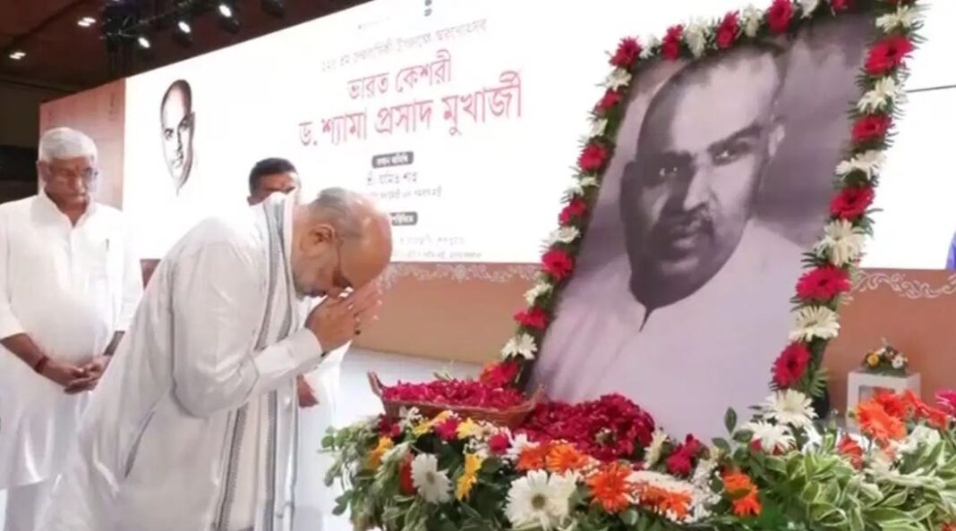 প্রসেনজিৎ চট্টোপাধ্যায়ের বাড়িতে হঠাৎ অমিত শাহ! ‘সৌজন্য সাক্ষাৎ’ করতেই কি না, তা নিয়ে জল্পনা শুরু