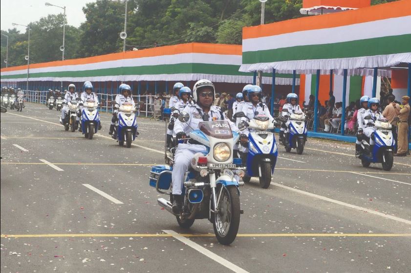 স্বাধীনতা দিবসে লোকভবনে আমন্ত্রিত ৪ হাজার! দেশজুড়ে নানা কর্মসূচি পালনের নির্দেশ দেওয়া হয়েছে