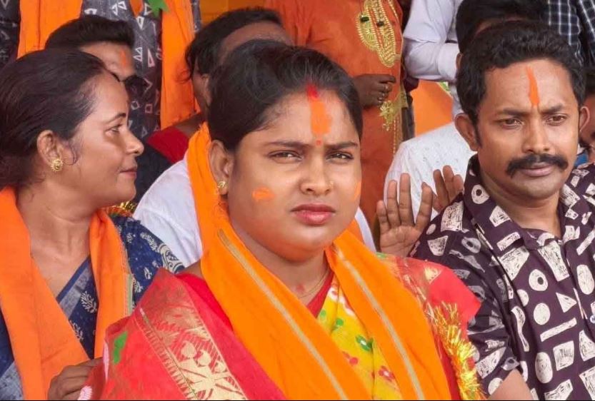 জমি-বাড়ি দখল করেছেন রেখা পাত্র! বিজেপি বিধায়কের বিরুদ্ধে মুখ্যমন্ত্রীকে নালিশ