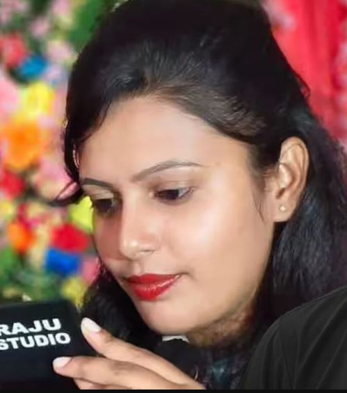 টাকার লোভেই জঙ্গি হামিমের সঙ্গে প্রেম? নেশা মডেলিং, বাইক চালানোয় তুখড় লাস্যময়ী অর্পিতা!