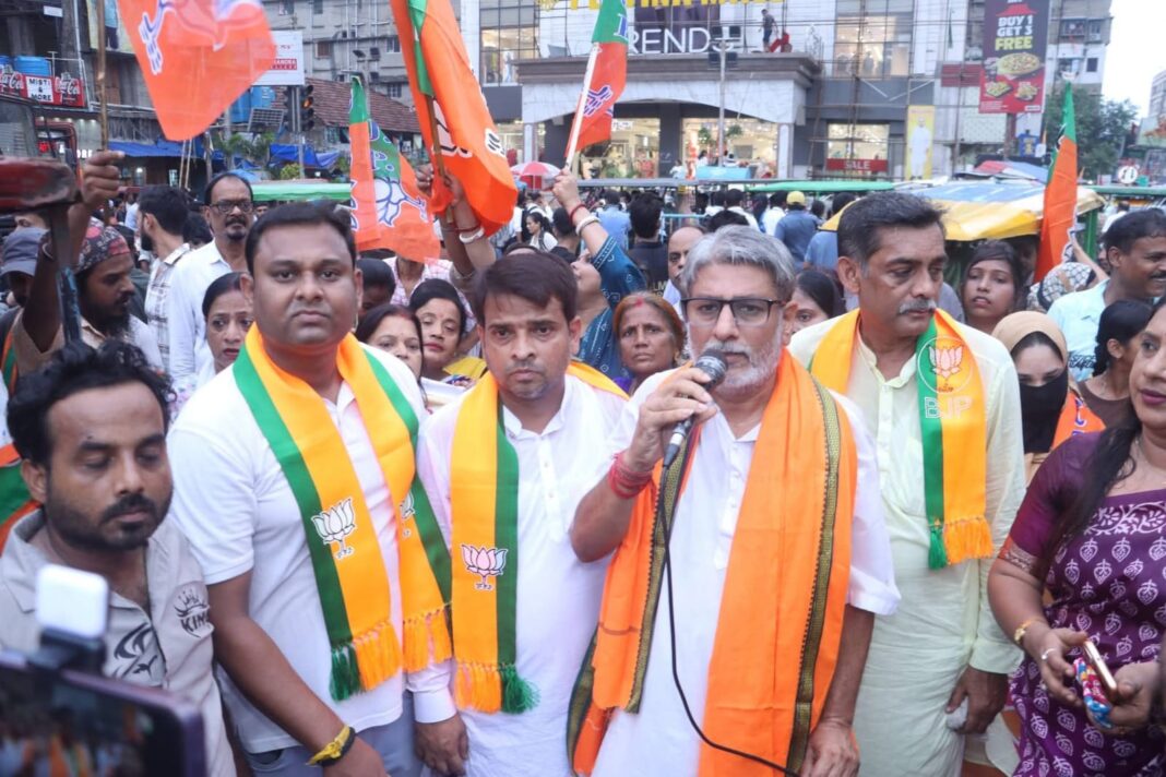 সংঘর্ষে উত্তপ্ত শিবপুর! থানায় বিক্ষোভ বিজেপির, গ্রেফতার দুই তোলাবাজ সংঘর্ষে উত্তপ্ত শিবপুর! থানায় বিক্ষোভ বিজেপির, গ্রেফতার দুই তোলাবাজ