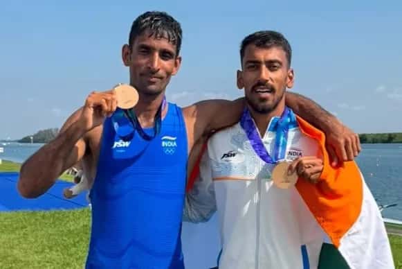 ক্যাব চালিয়ে অভাবের সংসার টানতেন! রোয়িংয়ে ব্রোঞ্জ জিতে এশিয়াডের পোডিয়ামে সলমন! ক্যাব চালিয়ে অভাবের সংসার টানতেন! রোয়িংয়ে ব্রোঞ্জ জিতে এশিয়াডের পোডিয়ামে সলমন!