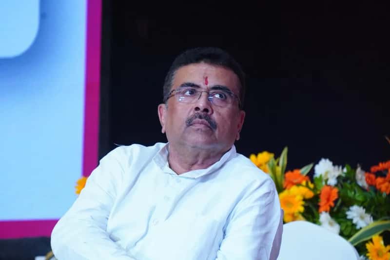 যদি জঞ্জাল সাফ না করতে পারি, মাই নেম ইজ নট শুভেন্দু! জ্যোতি বসুর আমলে উগ্র ট্রেড ইউনিয়নবাদ, তবে বুদ্ধবাবুকে শ্রদ্ধা করতাম : মুখ্যমন্ত্রী যদি জঞ্জাল সাফ না করতে পারি, মাই নেম ইজ নট শুভেন্দু! জ্যোতি বসুর আমলে উগ্র ট্রেড ইউনিয়নবাদ, তবে বুদ্ধবাবুকে শ্রদ্ধা করতাম : মুখ্যমন্ত্রী