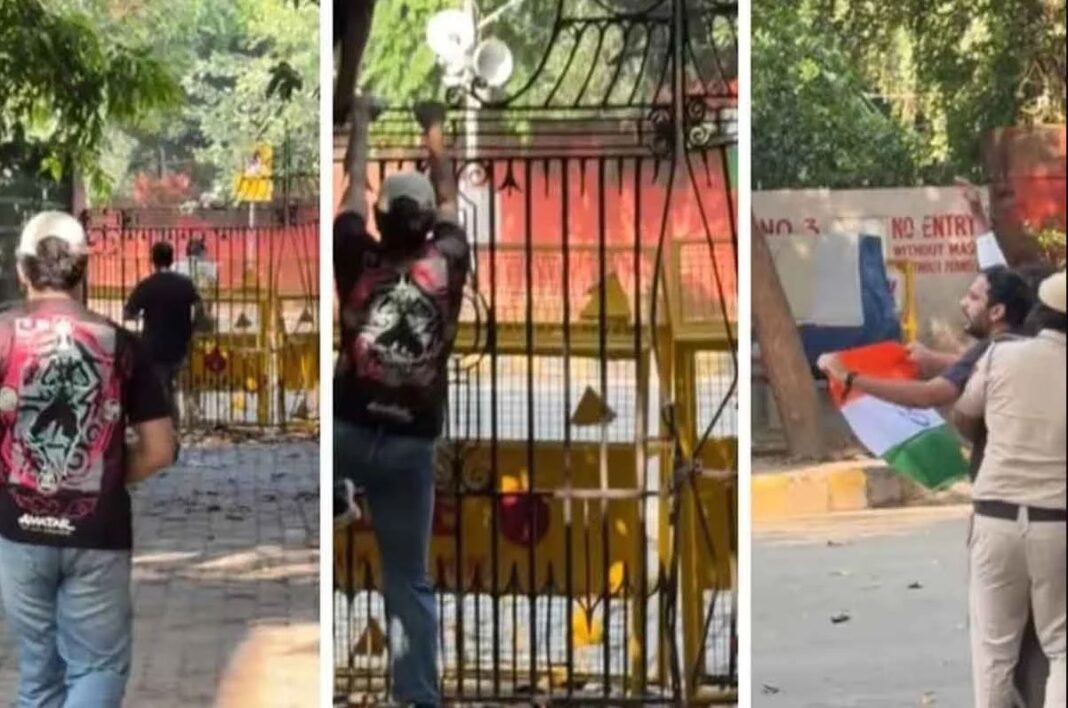 অভিজিৎ দীপকের হুঙ্কার! ‘নিষিদ্ধ’ যন্তর মন্তরে ব্যারিকেড টপকে ফের আটক সৌরভ-আশুতোষরা অভিজিৎ দীপকের হুঙ্কার! ‘নিষিদ্ধ’ যন্তর মন্তরে ব্যারিকেড টপকে ফের আটক সৌরভ-আশুতোষরা