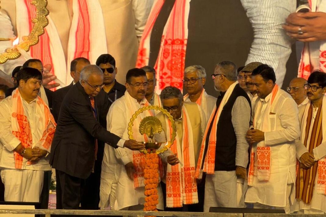 ডবল ইঞ্জিনে শিল্পের দৌড় বাংলায়! হলদিয়ায় ৯৮ একর জমিতে পেপসি প্ল্যান্ট, হরিণঘাটায় ক্যাম্পাকোলা! ডবল ইঞ্জিনে শিল্পের দৌড় বাংলায়! হলদিয়ায় ৯৮ একর জমিতে পেপসি প্ল্যান্ট, হরিণঘাটায় ক্যাম্পাকোলা!