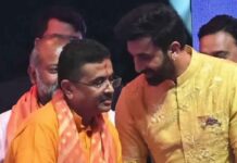 শুভেন্দুর ঘোষণায় বাংলায় করমুক্ত ‘রামায়ণ’! ‘কলকাতার পবিত্রভূমে দশেরা পালন সৌভাগ্যের’, বার্তা রণবীরের
